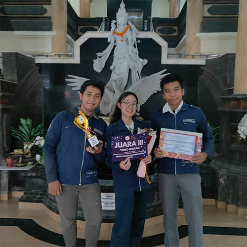 Juara 1 Kategori Lomba Literature Review dalam kegiatan Atma Cordis Ilmiah Aesculapius 2020